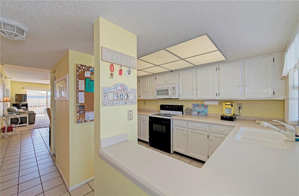 1480 GULF BOULEVARD, ENGLEWOOD, Florida 34223, 2 Bedrooms Bedrooms, 6 Rooms Rooms,2 BathroomsBathrooms,Residential,For sale,GULF,D5922969
