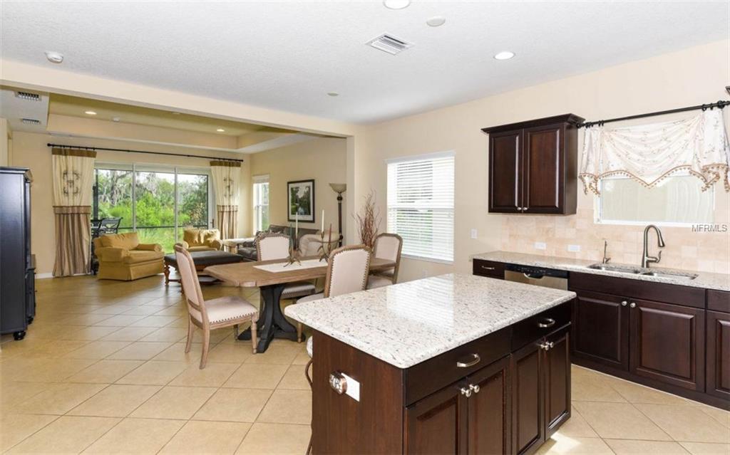 11106 BLUE MAGNOLIA LANE, PARRISH, Florida 34219, 4 Bedrooms Bedrooms, 11 Rooms Rooms,2 BathroomsBathrooms,Residential,For sale,BLUE MAGNOLIA,A4195774