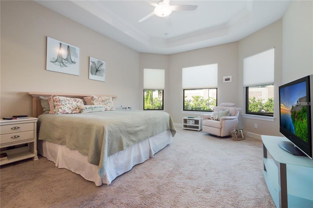 5120 TIVOLI RUN, BRADENTON, Florida 34211, 3 Bedrooms Bedrooms, 8 Rooms Rooms,3 BathroomsBathrooms,Residential,For sale,TIVOLI,A4198171