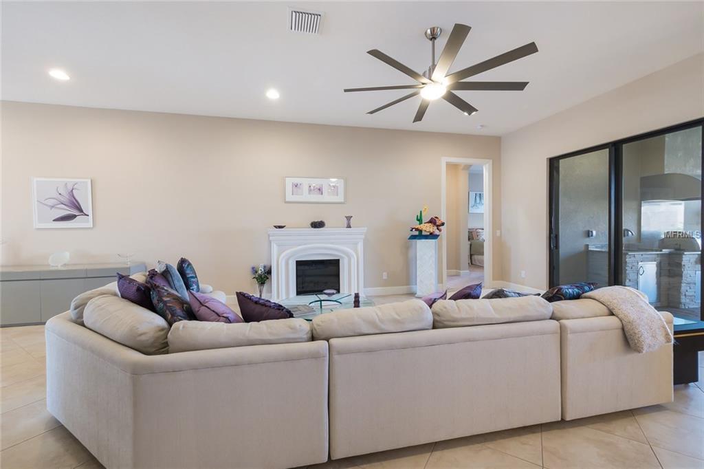 5120 TIVOLI RUN, BRADENTON, Florida 34211, 3 Bedrooms Bedrooms, 8 Rooms Rooms,3 BathroomsBathrooms,Residential,For sale,TIVOLI,A4198171