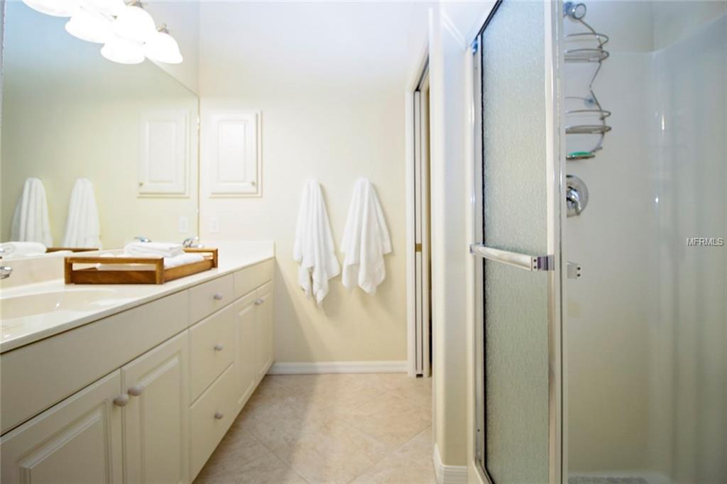 960 COOPER STREET, VENICE, Florida 34285, 3 Bedrooms Bedrooms, 8 Rooms Rooms,2 BathroomsBathrooms,Residential,For sale,COOPER,A4201544