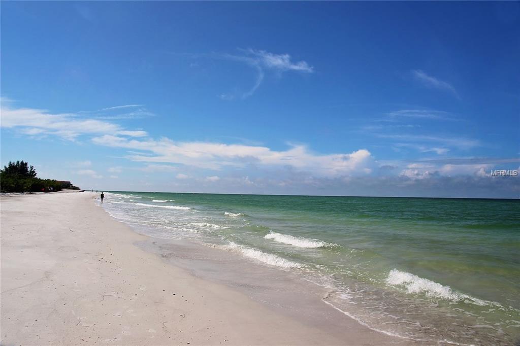 960 COOPER STREET, VENICE, Florida 34285, 3 Bedrooms Bedrooms, 8 Rooms Rooms,2 BathroomsBathrooms,Residential,For sale,COOPER,A4201544