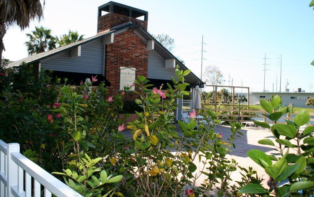 200 COUNTRY CLUB DRIVE, LARGO, Florida 33771, 3 Bedrooms Bedrooms, 6 Rooms Rooms,2 BathroomsBathrooms,Residential,For sale,COUNTRY CLUB,U7844417