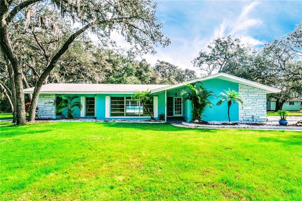 2265 BELLEAIR ROAD, CLEARWATER, Florida 33764, 4 Bedrooms Bedrooms, 3 Rooms Rooms,3 BathroomsBathrooms,Residential,For sale,BELLEAIR,U7845020