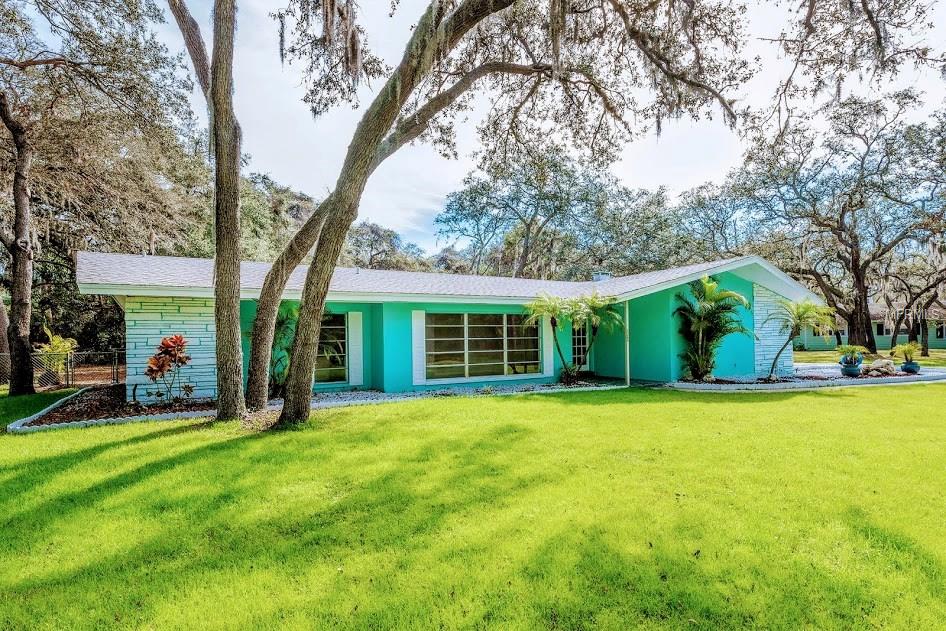 2265 BELLEAIR ROAD, CLEARWATER, Florida 33764, 4 Bedrooms Bedrooms, 3 Rooms Rooms,3 BathroomsBathrooms,Residential,For sale,BELLEAIR,U7845020