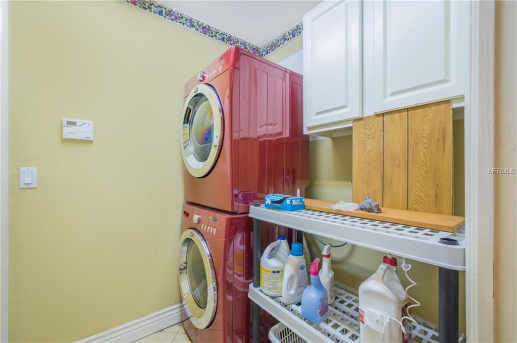 1418 VALLEY PINE CIRCLE, APOPKA, Florida 32712, 4 Bedrooms Bedrooms, 7 Rooms Rooms,2 BathroomsBathrooms,Residential,For sale,VALLEY PINE,O5558596