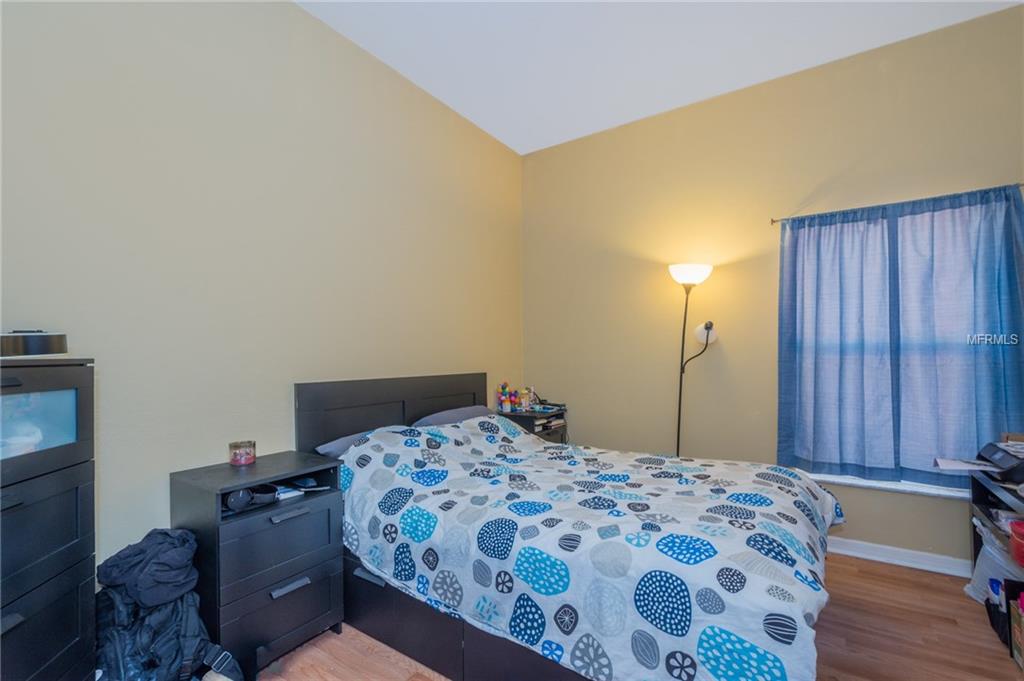 1418 VALLEY PINE CIRCLE, APOPKA, Florida 32712, 4 Bedrooms Bedrooms, 7 Rooms Rooms,2 BathroomsBathrooms,Residential,For sale,VALLEY PINE,O5558596