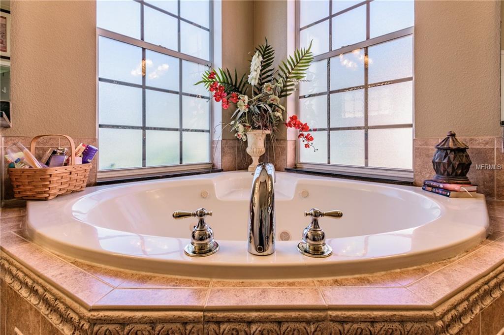 5248 BRIGHTON SHORE DRIVE, APOLLO BEACH, Florida 33572, 4 Bedrooms Bedrooms, 6 Rooms Rooms,3 BathroomsBathrooms,Residential,For sale,BRIGHTON SHORE,T2926903