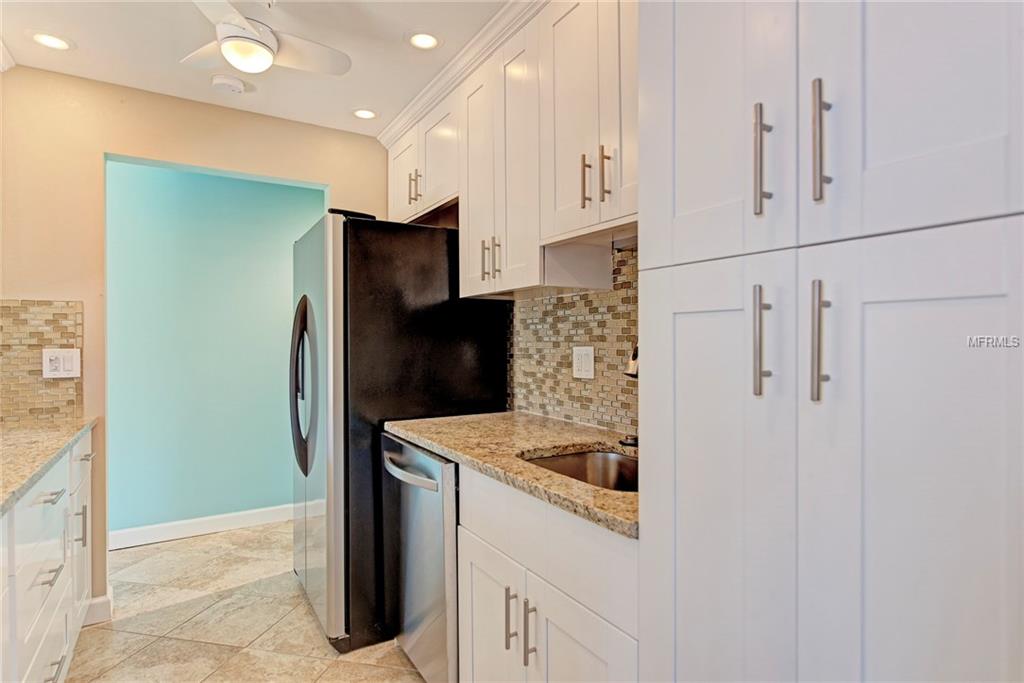 2980 N BEACH ROAD, ENGLEWOOD, Florida 34223, 2 Bedrooms Bedrooms, 4 Rooms Rooms,2 BathroomsBathrooms,Residential,For sale,BEACH,D5922970