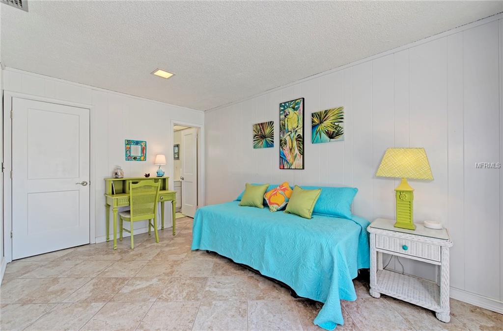 2980 N BEACH ROAD, ENGLEWOOD, Florida 34223, 2 Bedrooms Bedrooms, 4 Rooms Rooms,2 BathroomsBathrooms,Residential,For sale,BEACH,D5922970