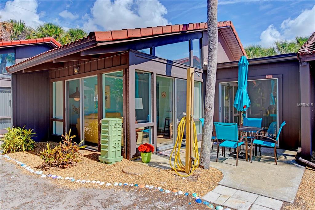 2980 N BEACH ROAD, ENGLEWOOD, Florida 34223, 2 Bedrooms Bedrooms, 4 Rooms Rooms,2 BathroomsBathrooms,Residential,For sale,BEACH,D5922970