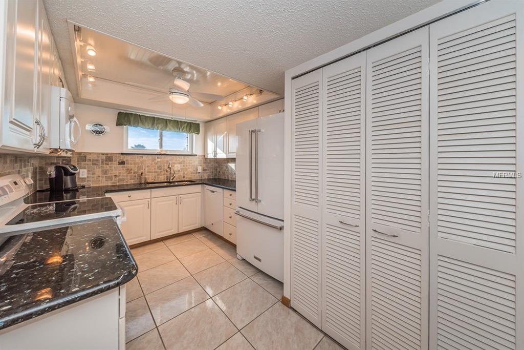 1401 GULF BOULEVARD, CLEARWATER BEACH, Florida 33767, 3 Bedrooms Bedrooms, 7 Rooms Rooms,2 BathroomsBathrooms,Residential,For sale,GULF,U7847498