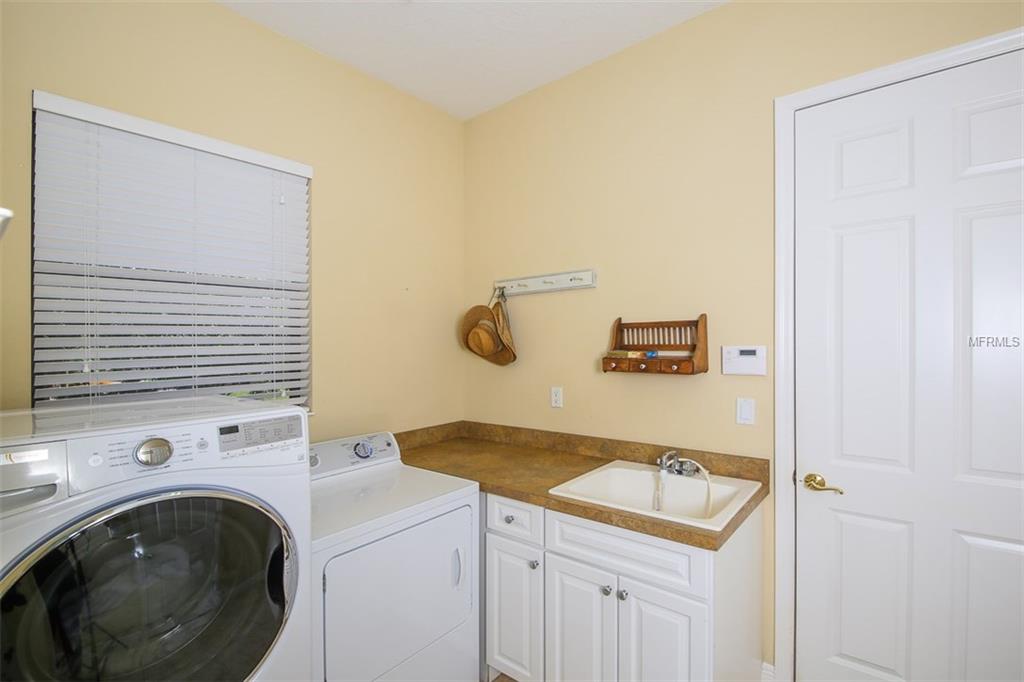 1153 CIELO COURT, NORTH VENICE, Florida 34275, 3 Bedrooms Bedrooms, 4 Rooms Rooms,2 BathroomsBathrooms,Residential,For sale,CIELO,N5916411