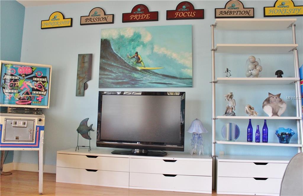 1426 MANATEE CIRCLE, TARPON SPRINGS, Florida 34689, 3 Bedrooms Bedrooms, 6 Rooms Rooms,3 BathroomsBathrooms,Residential,For sale,MANATEE,U7831652