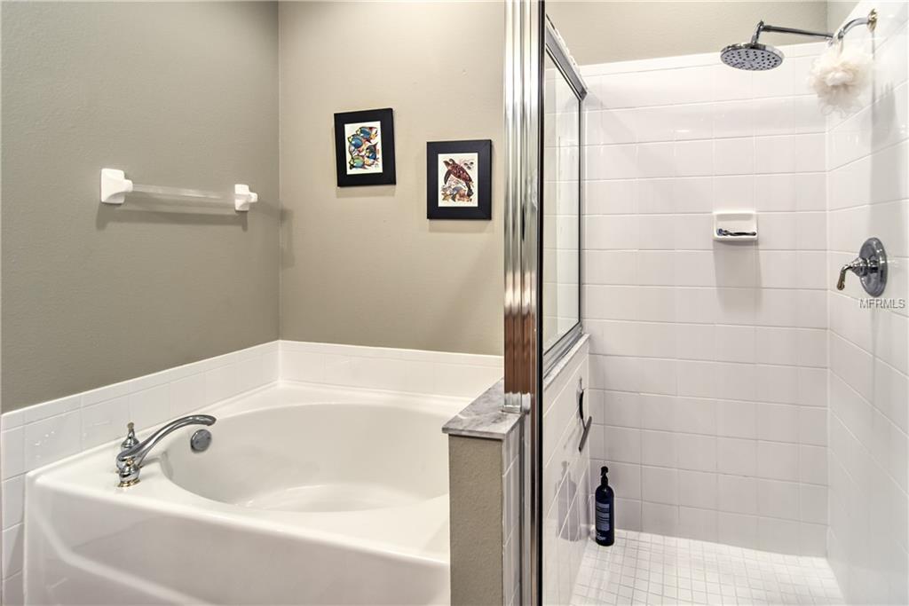 1648 FIELDFARE COURT, DUNEDIN, Florida 34698, 3 Bedrooms Bedrooms, 8 Rooms Rooms,2 BathroomsBathrooms,Residential,For sale,FIELDFARE,T2926459