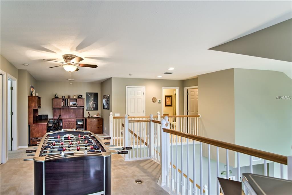 1648 FIELDFARE COURT, DUNEDIN, Florida 34698, 3 Bedrooms Bedrooms, 8 Rooms Rooms,2 BathroomsBathrooms,Residential,For sale,FIELDFARE,T2926459