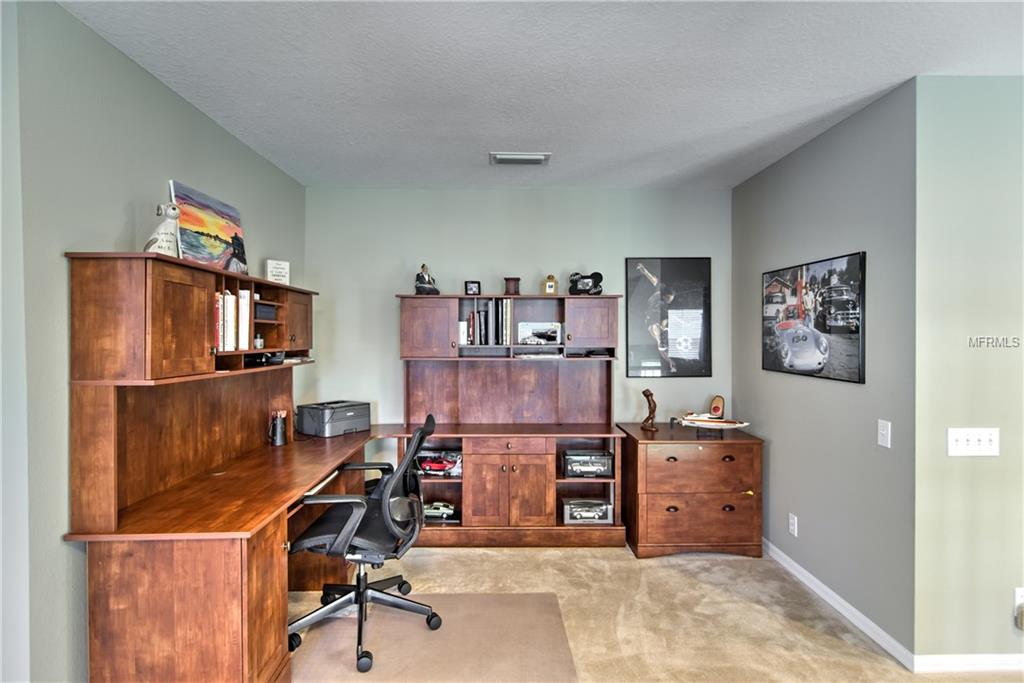 1648 FIELDFARE COURT, DUNEDIN, Florida 34698, 3 Bedrooms Bedrooms, 8 Rooms Rooms,2 BathroomsBathrooms,Residential,For sale,FIELDFARE,T2926459