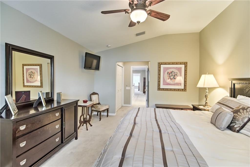 1648 FIELDFARE COURT, DUNEDIN, Florida 34698, 3 Bedrooms Bedrooms, 8 Rooms Rooms,2 BathroomsBathrooms,Residential,For sale,FIELDFARE,T2926459