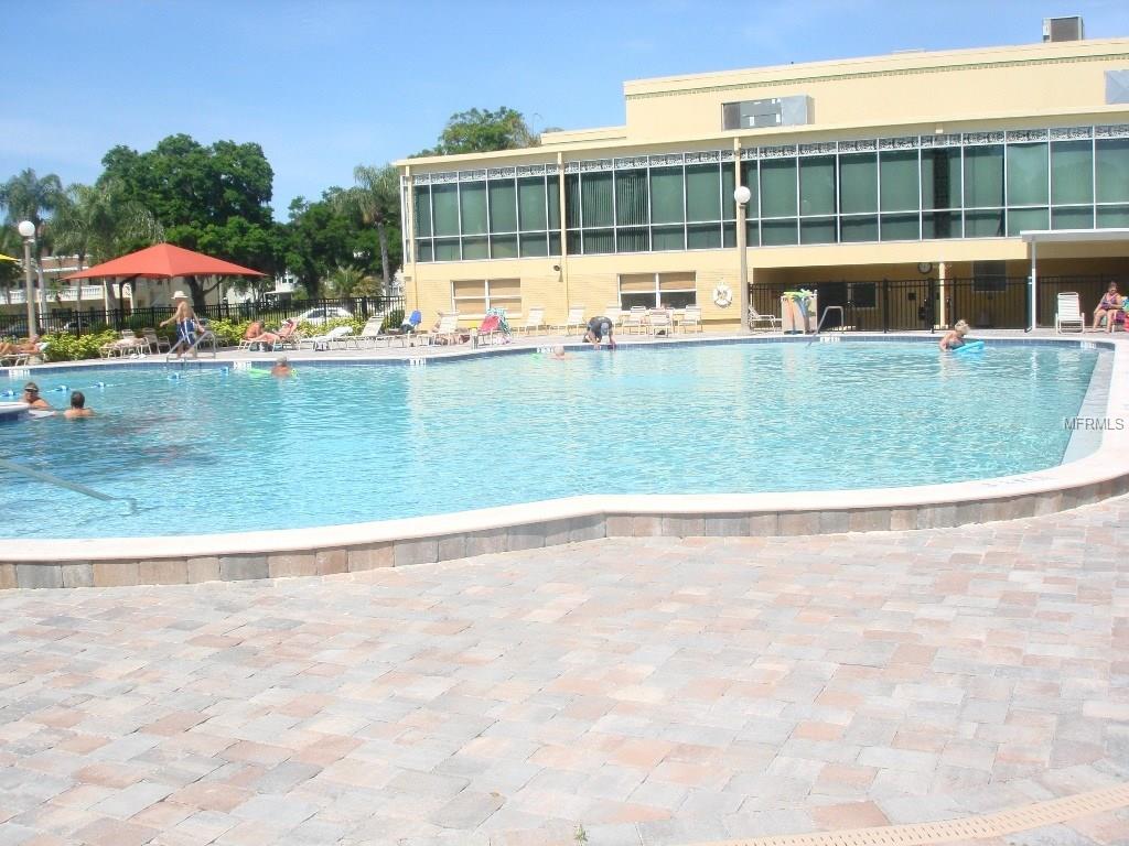 2450 CANADIAN WAY, CLEARWATER, Florida 33763, 2 Bedrooms Bedrooms, 5 Rooms Rooms,2 BathroomsBathrooms,Residential,For sale,CANADIAN,U7847078