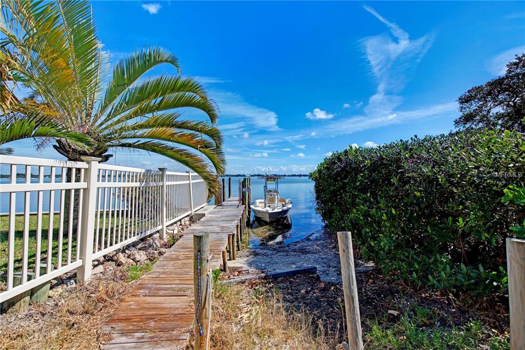 5031 N BEACH ROAD, ENGLEWOOD, Florida 34223, 2 Bedrooms Bedrooms, 8 Rooms Rooms,2 BathroomsBathrooms,Residential,For sale,BEACH,D5922971