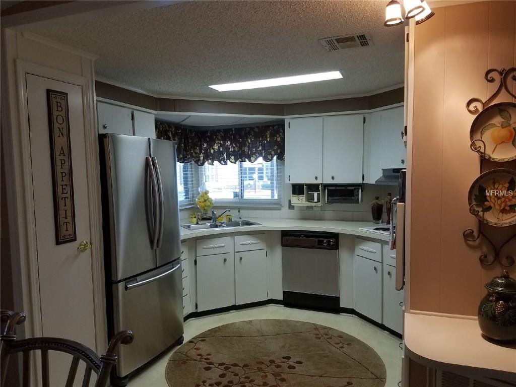 117 BERMUDA WAY, NORTH PORT, Florida 34287, 2 Bedrooms Bedrooms, 3 Rooms Rooms,2 BathroomsBathrooms,Residential,For sale,BERMUDA,A4209929