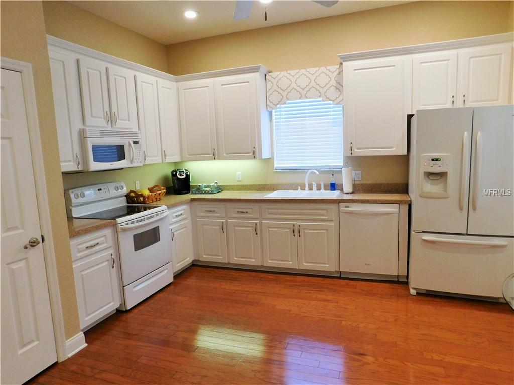 6878 SHIMMERING DRIVE, LAKELAND, Florida 33813, 5 Bedrooms Bedrooms, 8 Rooms Rooms,2 BathroomsBathrooms,Residential,For sale,SHIMMERING,L4720009