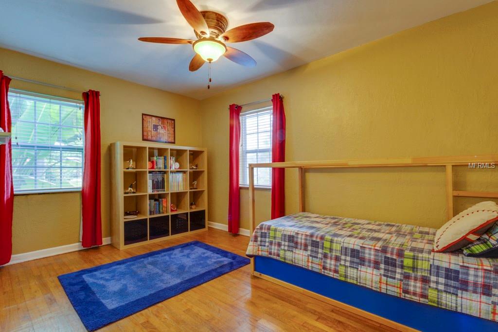 501 35TH AVENUE NE, ST PETERSBURG, Florida 33704, 3 Bedrooms Bedrooms, 7 Rooms Rooms,2 BathroomsBathrooms,Residential,For sale,35TH,U7826770