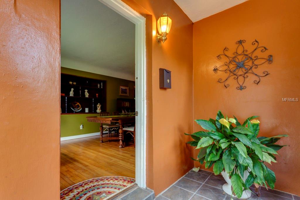 501 35TH AVENUE NE, ST PETERSBURG, Florida 33704, 3 Bedrooms Bedrooms, 7 Rooms Rooms,2 BathroomsBathrooms,Residential,For sale,35TH,U7826770