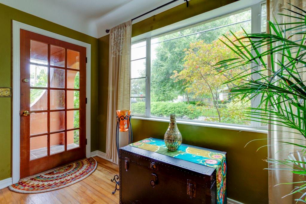 501 35TH AVENUE NE, ST PETERSBURG, Florida 33704, 3 Bedrooms Bedrooms, 7 Rooms Rooms,2 BathroomsBathrooms,Residential,For sale,35TH,U7826770