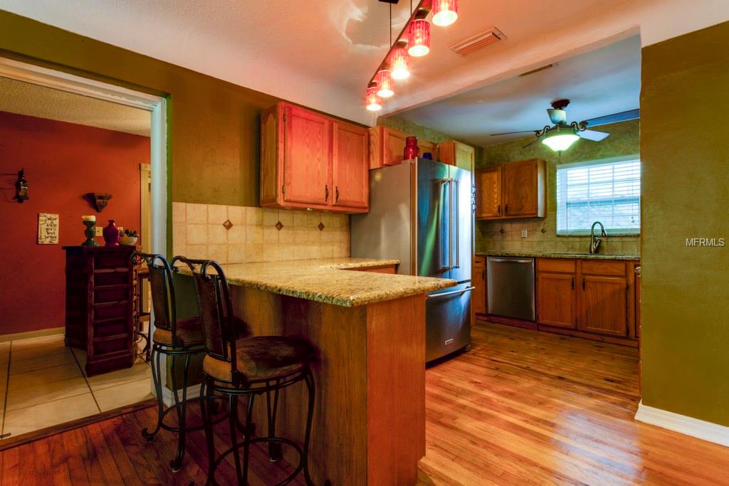 501 35TH AVENUE NE, ST PETERSBURG, Florida 33704, 3 Bedrooms Bedrooms, 7 Rooms Rooms,2 BathroomsBathrooms,Residential,For sale,35TH,U7826770