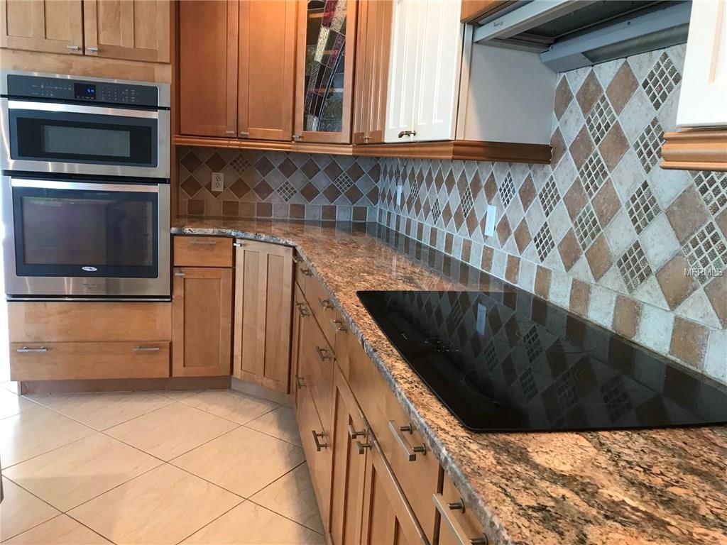 1226 79TH STREET S, ST PETERSBURG, Florida 33707, 4 Bedrooms Bedrooms, 7 Rooms Rooms,2 BathroomsBathrooms,Residential,For sale,79TH,U7836685