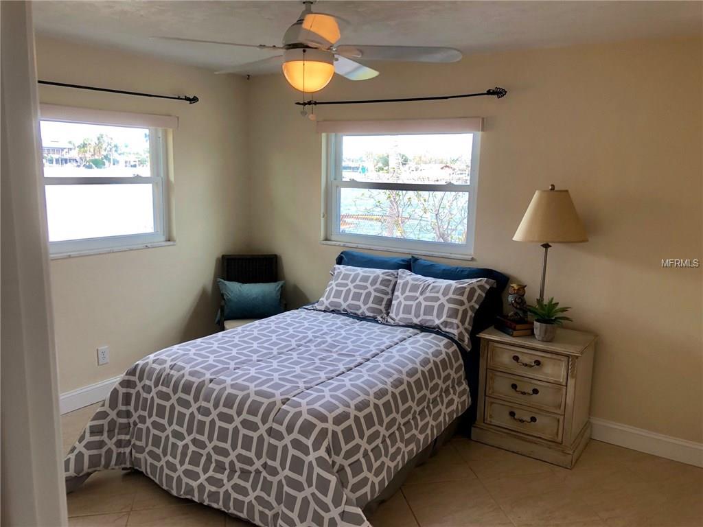 1226 79TH STREET S, ST PETERSBURG, Florida 33707, 4 Bedrooms Bedrooms, 7 Rooms Rooms,2 BathroomsBathrooms,Residential,For sale,79TH,U7836685