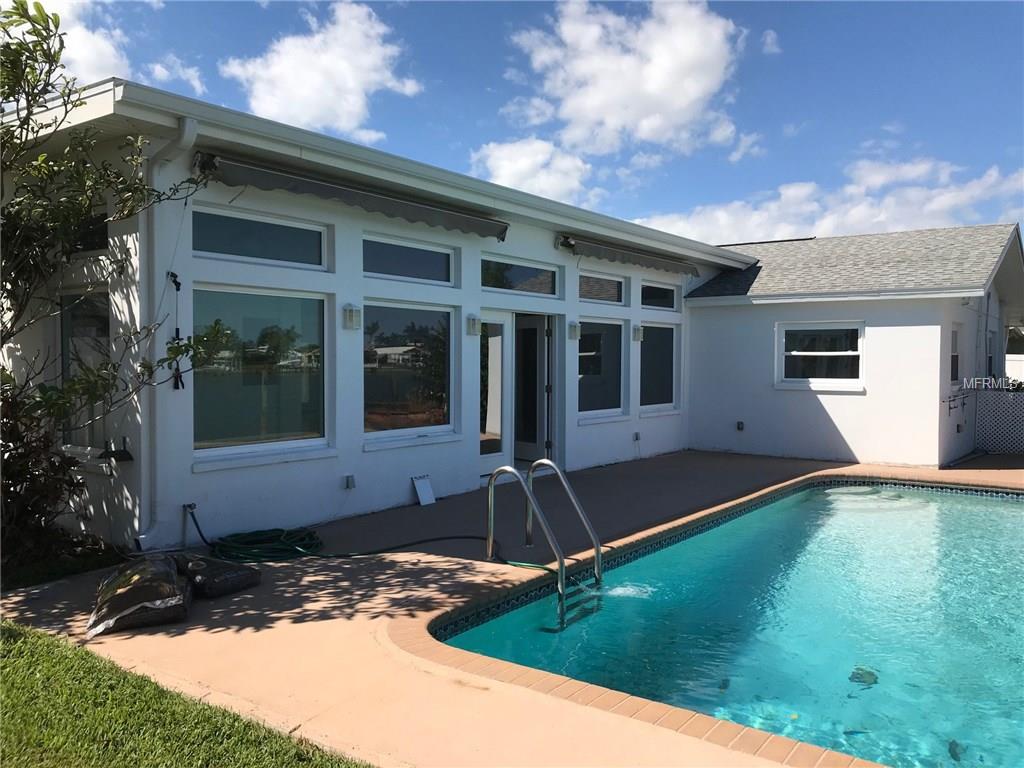 1226 79TH STREET S, ST PETERSBURG, Florida 33707, 4 Bedrooms Bedrooms, 7 Rooms Rooms,2 BathroomsBathrooms,Residential,For sale,79TH,U7836685