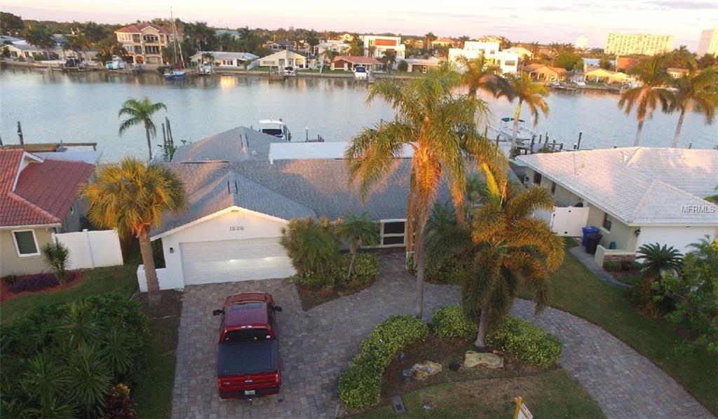 1226 79TH STREET S, ST PETERSBURG, Florida 33707, 4 Bedrooms Bedrooms, 7 Rooms Rooms,2 BathroomsBathrooms,Residential,For sale,79TH,U7836685