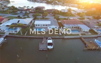 1226 79TH STREET S, ST PETERSBURG, Florida 33707, 4 Bedrooms Bedrooms, 7 Rooms Rooms,2 BathroomsBathrooms,Residential,For sale,79TH,U7836685