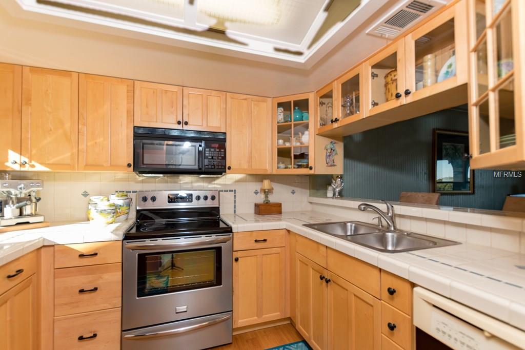 903 BAHIA DEL SOL DRIVE, RUSKIN, Florida 33570, 1 Bedroom Bedrooms, 3 Rooms Rooms,2 BathroomsBathrooms,Residential,For sale,BAHIA DEL SOL,T2923535