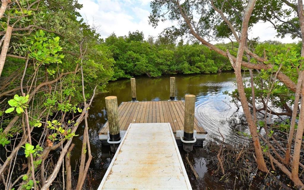 609 ESTUARY DRIVE, BRADENTON, Florida 34209, 2 Bedrooms Bedrooms, 6 Rooms Rooms,2 BathroomsBathrooms,Residential,For sale,ESTUARY,A4208790