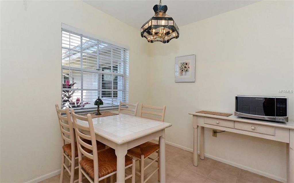 609 ESTUARY DRIVE, BRADENTON, Florida 34209, 2 Bedrooms Bedrooms, 6 Rooms Rooms,2 BathroomsBathrooms,Residential,For sale,ESTUARY,A4208790