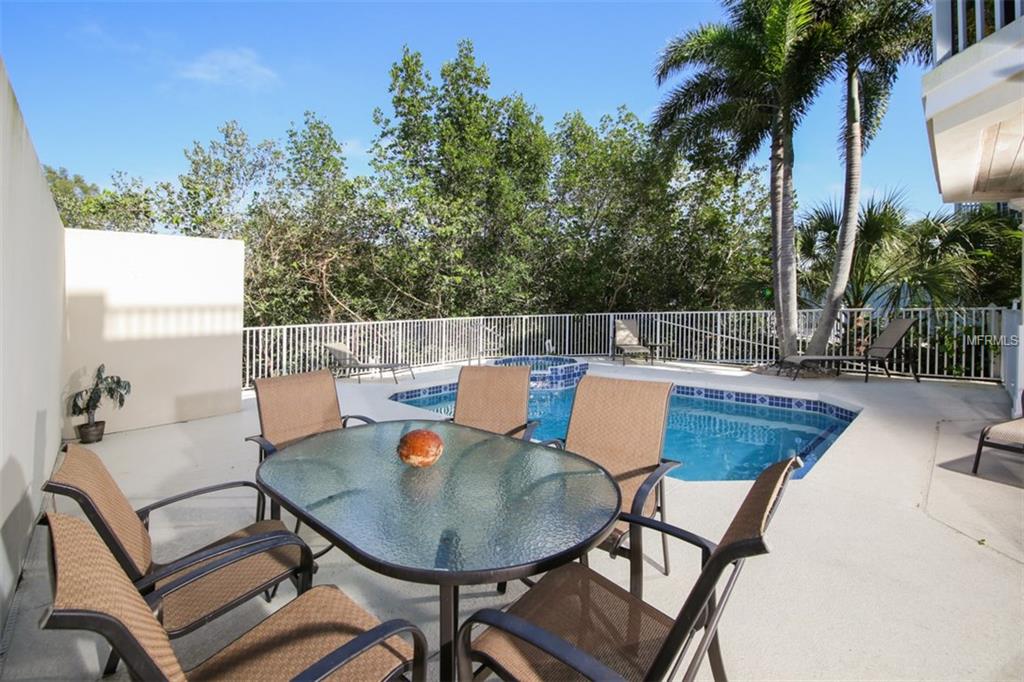 455 CANAL ROAD, SARASOTA, Florida 34242, 3 Bedrooms Bedrooms, 6 Rooms Rooms,3 BathroomsBathrooms,Residential,For sale,CANAL,A4209817