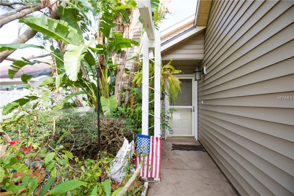 954 WILLOWOOD LANE, DUNEDIN, Florida 34698, 3 Bedrooms Bedrooms, 4 Rooms Rooms,2 BathroomsBathrooms,Residential,For sale,WILLOWOOD,U7847578