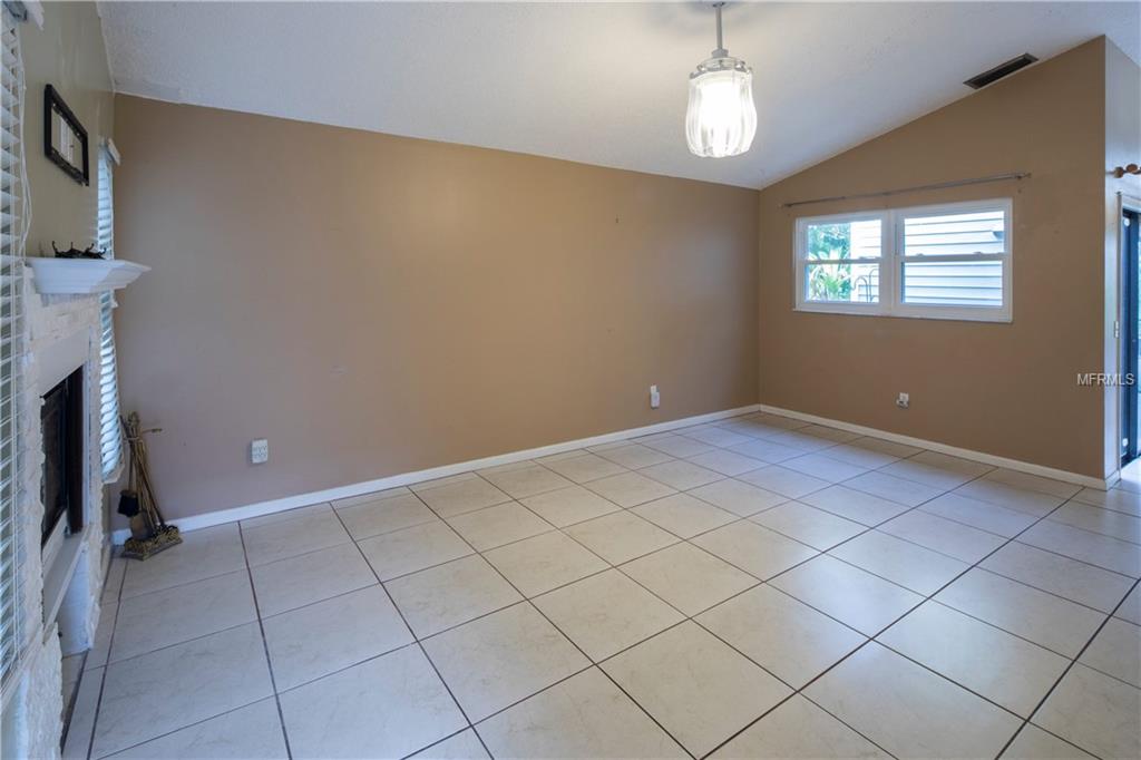 954 WILLOWOOD LANE, DUNEDIN, Florida 34698, 3 Bedrooms Bedrooms, 4 Rooms Rooms,2 BathroomsBathrooms,Residential,For sale,WILLOWOOD,U7847578