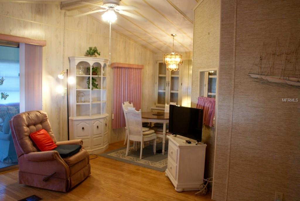 12100 SEMINOLE BOULEVARD, SEMINOLE, Florida 33778, 2 Bedrooms Bedrooms, 6 Rooms Rooms,2 BathroomsBathrooms,Residential,For sale,SEMINOLE,U7815030