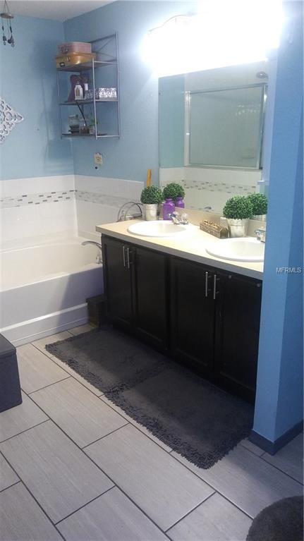 4445 FIELDVIEW CIRCLE, WESLEY CHAPEL, Florida 33545, 4 Bedrooms Bedrooms, 7 Rooms Rooms,2 BathroomsBathrooms,Residential,For sale,FIELDVIEW,T2915789