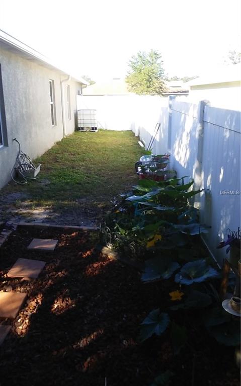 4445 FIELDVIEW CIRCLE, WESLEY CHAPEL, Florida 33545, 4 Bedrooms Bedrooms, 7 Rooms Rooms,2 BathroomsBathrooms,Residential,For sale,FIELDVIEW,T2915789