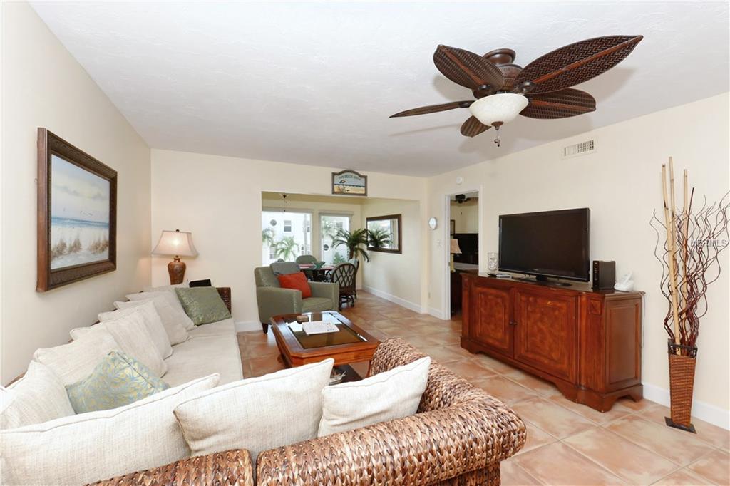 711 BEACH ROAD, SARASOTA, Florida 34242, 2 Bedrooms Bedrooms, 4 Rooms Rooms,2 BathroomsBathrooms,Residential,For sale,BEACH,A4205847