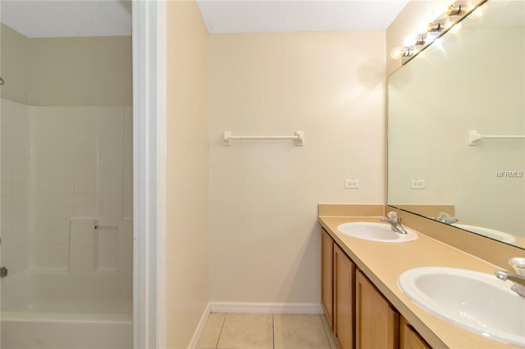 2104 SHADOW CREEK DRIVE, KISSIMMEE, Florida 34746, 5 Bedrooms Bedrooms, 6 Rooms Rooms,2 BathroomsBathrooms,Residential,For sale,SHADOW CREEK,O5555669