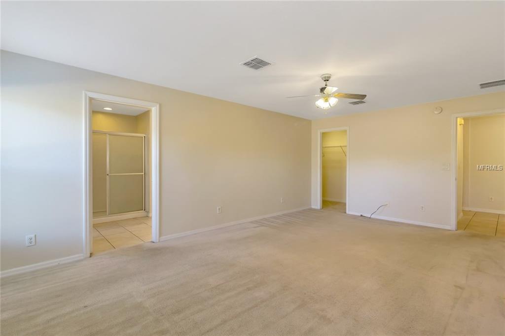 2104 SHADOW CREEK DRIVE, KISSIMMEE, Florida 34746, 5 Bedrooms Bedrooms, 6 Rooms Rooms,2 BathroomsBathrooms,Residential,For sale,SHADOW CREEK,O5555669