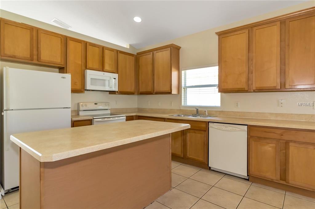 2104 SHADOW CREEK DRIVE, KISSIMMEE, Florida 34746, 5 Bedrooms Bedrooms, 6 Rooms Rooms,2 BathroomsBathrooms,Residential,For sale,SHADOW CREEK,O5555669