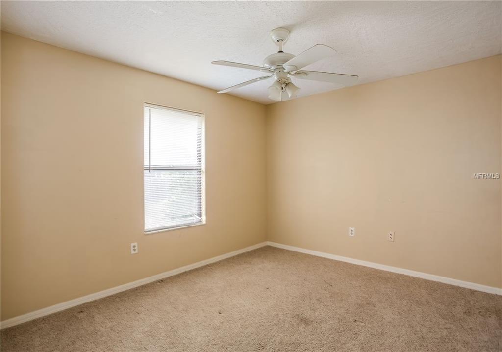 610 S DEERWOOD AVENUE, ORLANDO, Florida 32825, 4 Bedrooms Bedrooms, 8 Rooms Rooms,2 BathroomsBathrooms,Residential,For sale,DEERWOOD,S4855951