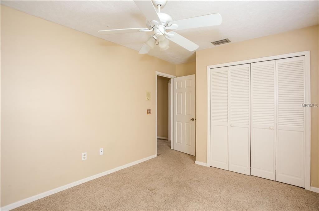 610 S DEERWOOD AVENUE, ORLANDO, Florida 32825, 4 Bedrooms Bedrooms, 8 Rooms Rooms,2 BathroomsBathrooms,Residential,For sale,DEERWOOD,S4855951